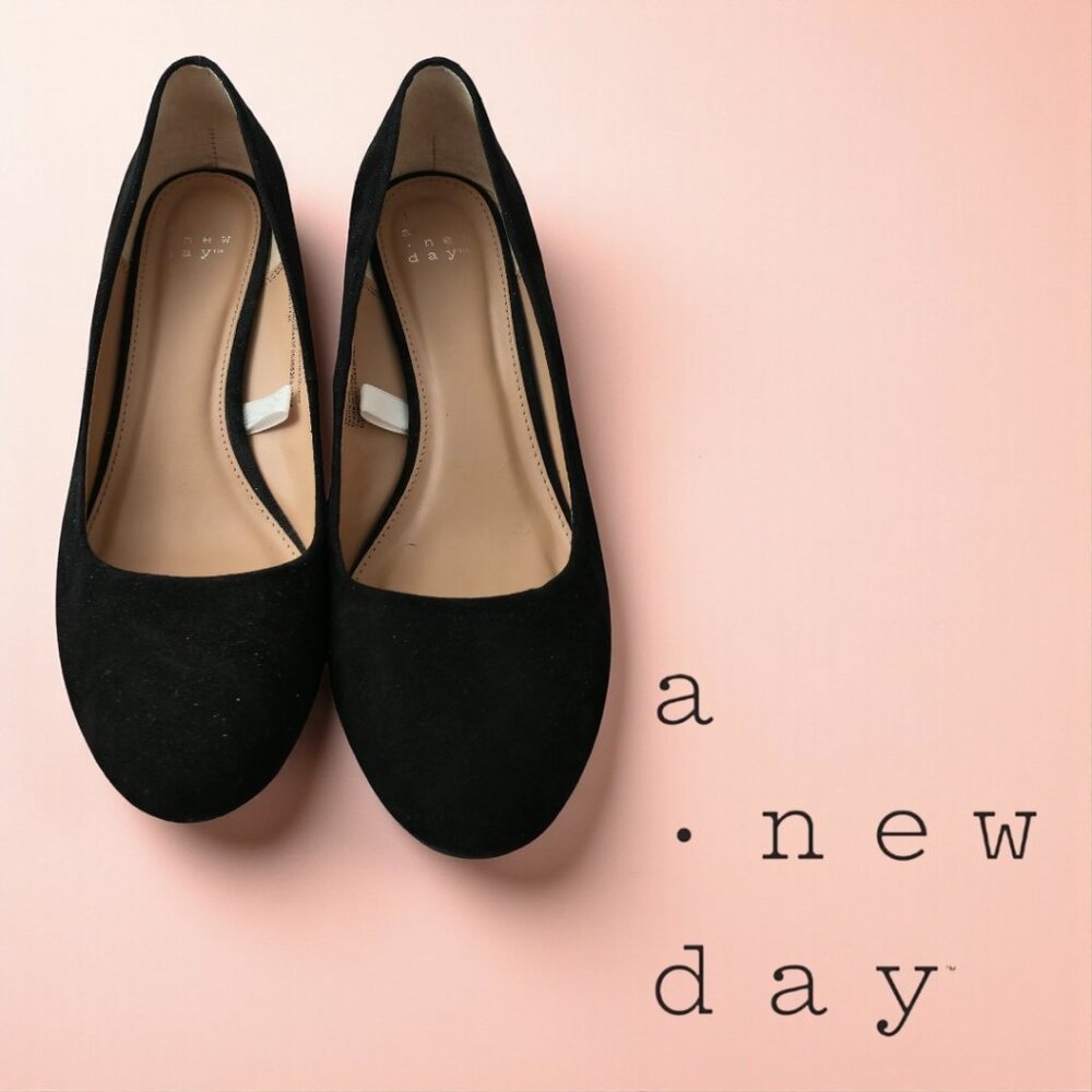 A New Day Women’s Black Faux Suede Wedge Heel Slip-On Shoes Size 8.5
